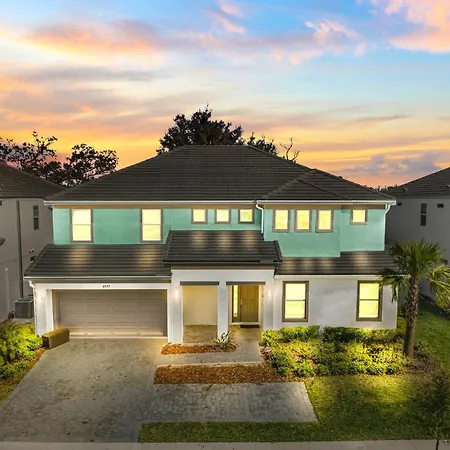 9 Bedrooms - 7 Bathrooms - Veranda 2537Sd